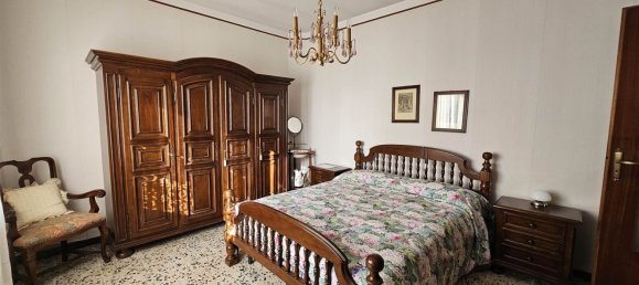 6 rooms House in Vigliano Biellese, Italy No. 58390 13