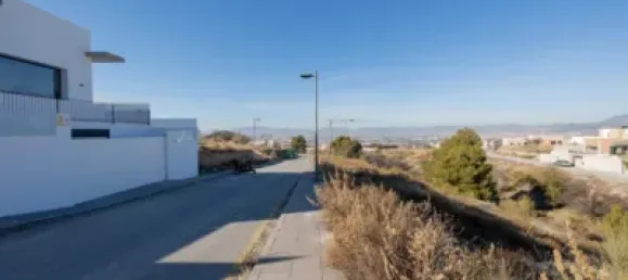  قطعة أرض في La Zubia, Spain رقم 181279 2