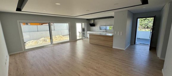 4 bedrooms House in Seixal, Portugal No. 169829 11