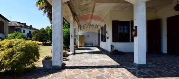 3 rooms Apartment in Lodi, Italy No. 257476 6