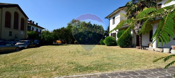 3 rooms Apartment in Lodi, Italy No. 257476 4