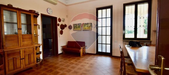 3 rooms Apartment in Lodi, Italy No. 257476 8
