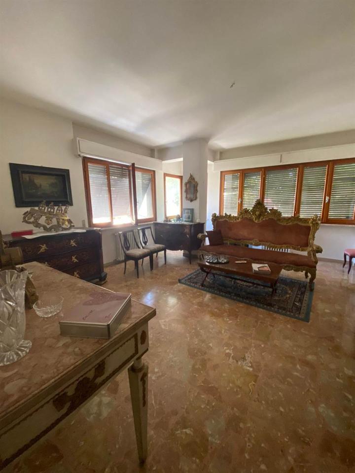 5 rooms Apartment in Città di Castello, Italy No. 124009