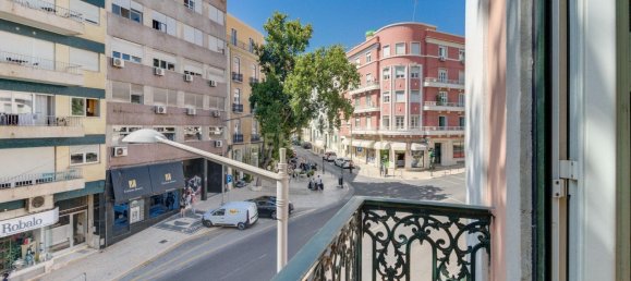 3 bedrooms Apartment in Lisbon, Portugal No. 142458 10