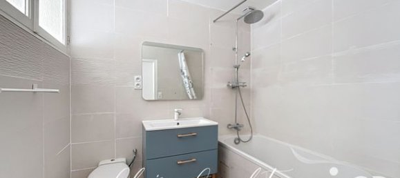 3 bedrooms House in Saint-Herblain, France No. 289499 11