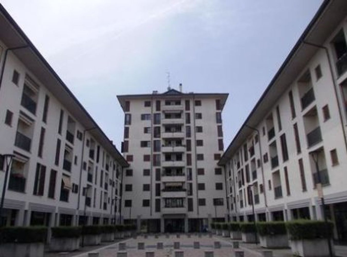 Apartamento de 3 divisões em Bollate, Italy N.º 59923