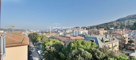 Apartamento de 3 divisões em Ascoli Piceno, Italy N.º 69996 5