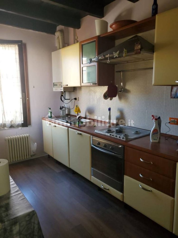 1 bedroom Apartment in Vicenza, Italy No. 103155