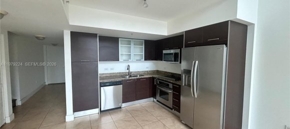 2 chambres propriété commerciale à vendre à Miami, Miami-Dade, Florida, USA № 615447 5