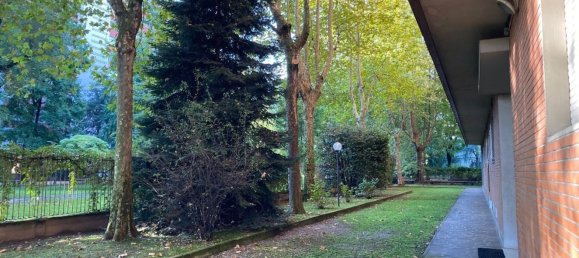 3 bedrooms Apartment in Milan, Italy No. 364974 4