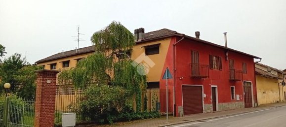 Casa de 10 habitaciónes en Lombriasco, Italy No. 151098 4