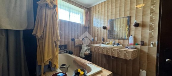 Casa de 10 habitaciónes en Lombriasco, Italy No. 151098 6