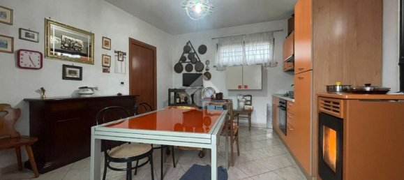 Casa de 10 habitaciónes en Lombriasco, Italy No. 151098 12