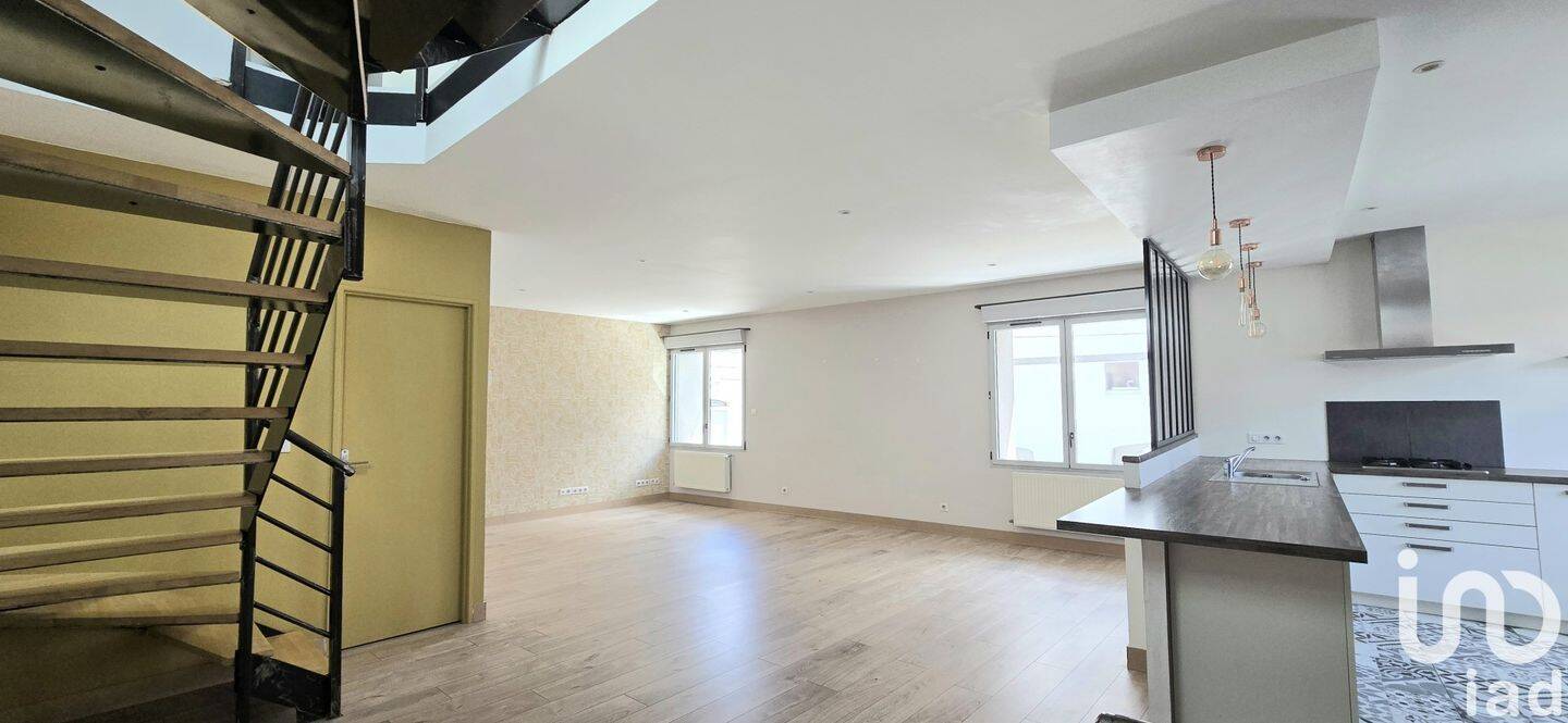 2 chambres Duplex à Saint-Étienne, France No. 355550