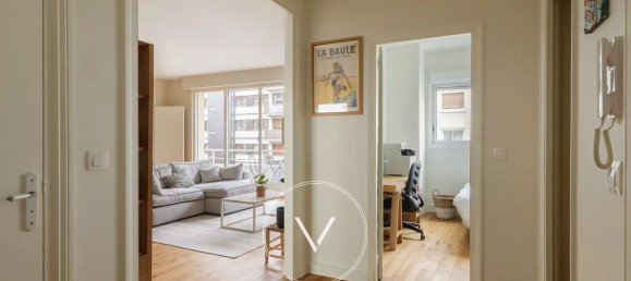 2 bedrooms Apartment in Paris, France No. 173630 9