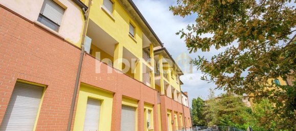 4 bedrooms Apartment in Reggio Emilia, Italy No. 371720 15