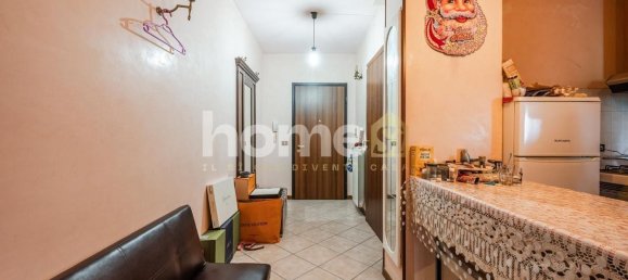 4 bedrooms Apartment in Reggio Emilia, Italy No. 371720 3