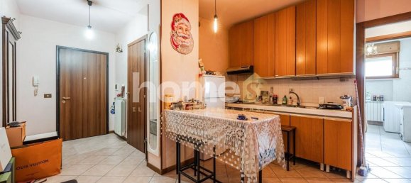 4 bedrooms Apartment in Reggio Emilia, Italy No. 371720 4