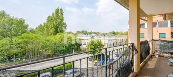 4 bedrooms Apartment in Reggio Emilia, Italy No. 371720 13