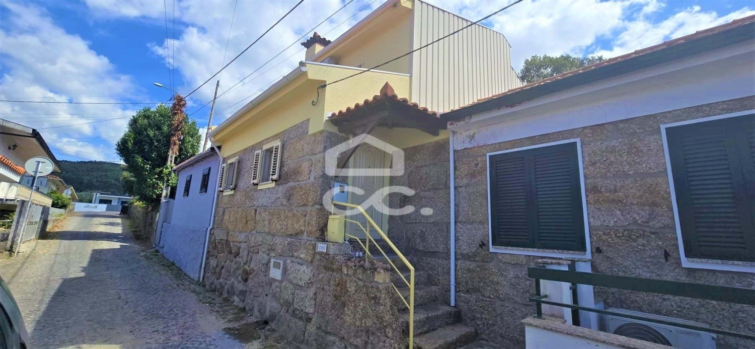 2 bedrooms Villa in Guimaraes, Portugal No. 295254