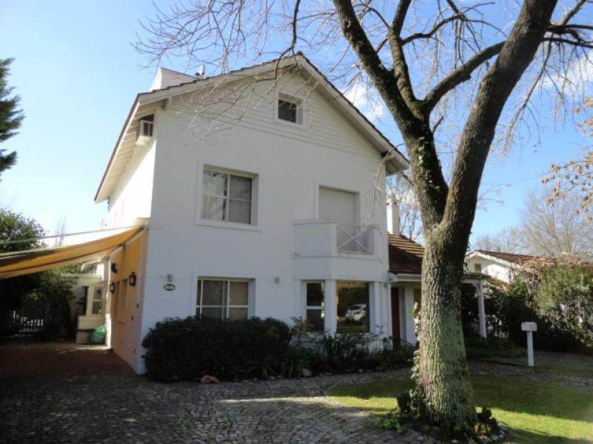 Дом с 3 спальнями в Пилар, Аргентина № 97799