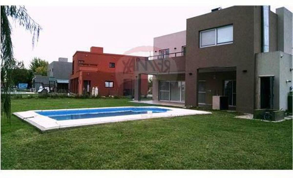 3 bedrooms House in General Rodriguez, Argentina No. 6145