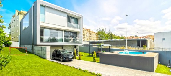 4 Schlafzimmer Villa in Canelas, Portugal, Nr. 209840 2