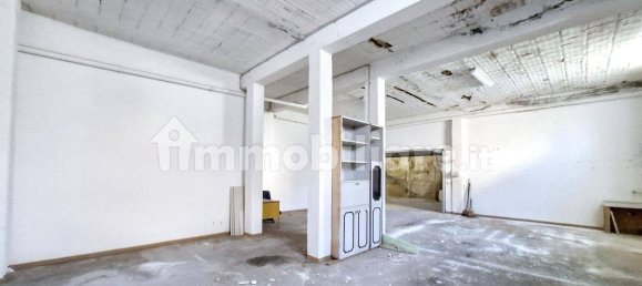 Склад 116м² в Кастельпланио, Италия № 317828 5