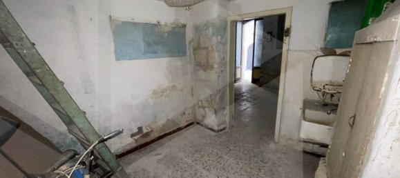 2 rooms Commercial property in Corato, Italy No. 29077 3