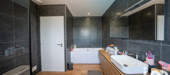 3 غرف نوم فيلا في Vals-les-Bains, France رقم 362116 8