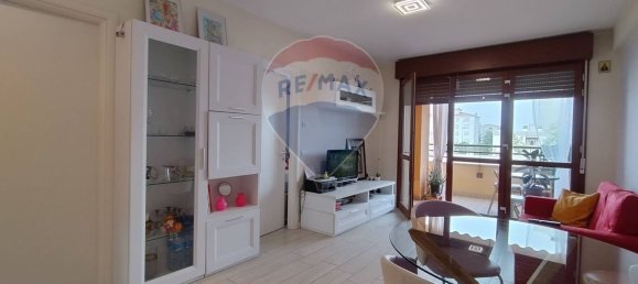 2 bedrooms Apartment in Parma, Italy No. 344097 3