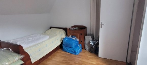 Adosado de 4 dormitorios en Saint-Victor-de-Buthon, France No. 216194 9