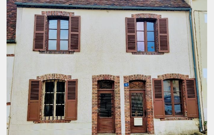 Adosado de 4 dormitorios en Saint-Victor-de-Buthon, France No. 216194