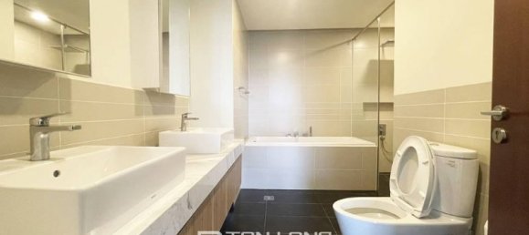 3 bedrooms Apartment in Tay Ho, Vietnam No. 541 3