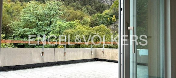 2 Schlafzimmer Penthouse in Mori, Italy, Nr. 102224 3