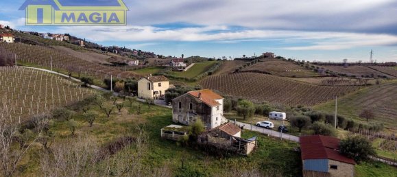 8 rooms House in Monteprandone, Italy No. 124717 8