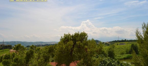 8 rooms House in Monteprandone, Italy No. 124717 16