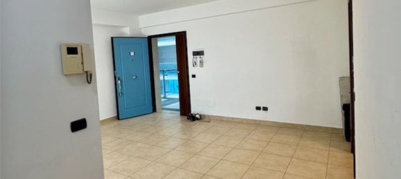 2 rooms Apartment in Rome, Italy No. 277149 2