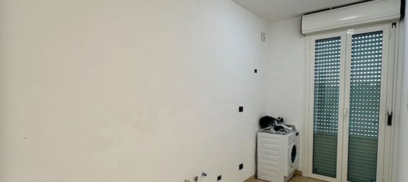 2 rooms Apartment in Rome, Italy No. 277149 5