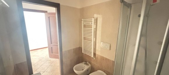 Квартира с 3 комнатами в Рим, Италия № 82173 6