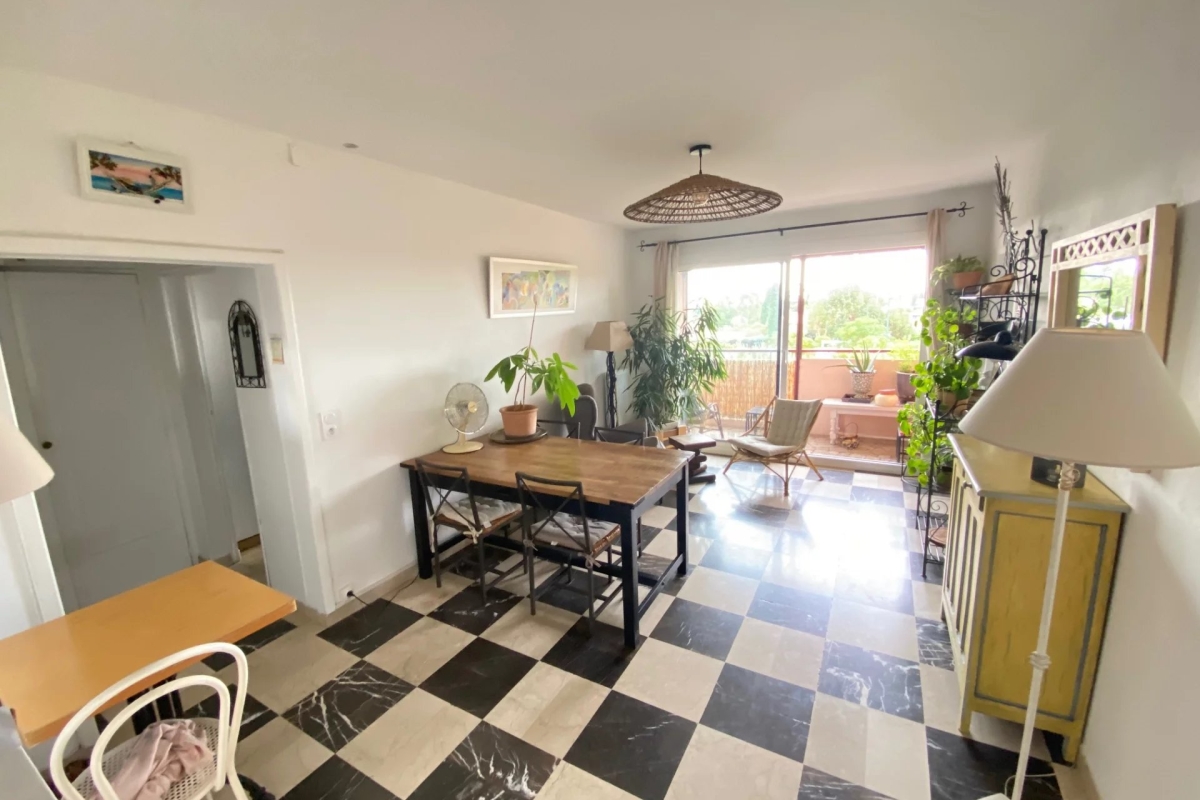 4-Zimmer Wohnung in Hyeres, France, Nr. 339501