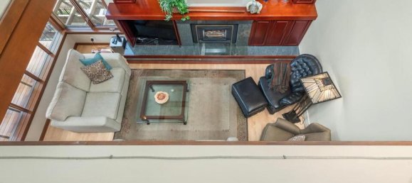 4 bedrooms House in British Columbia, Canada No. 1229 12