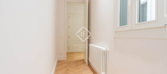 2 chambres Appartement à Ciutat Vella, Spain No. 33968 32