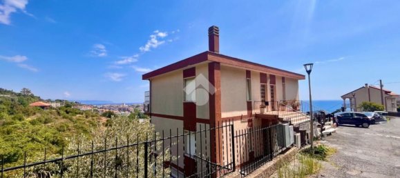 Квартира с 2 спальнями в Альбенга, Италия № 380187 20