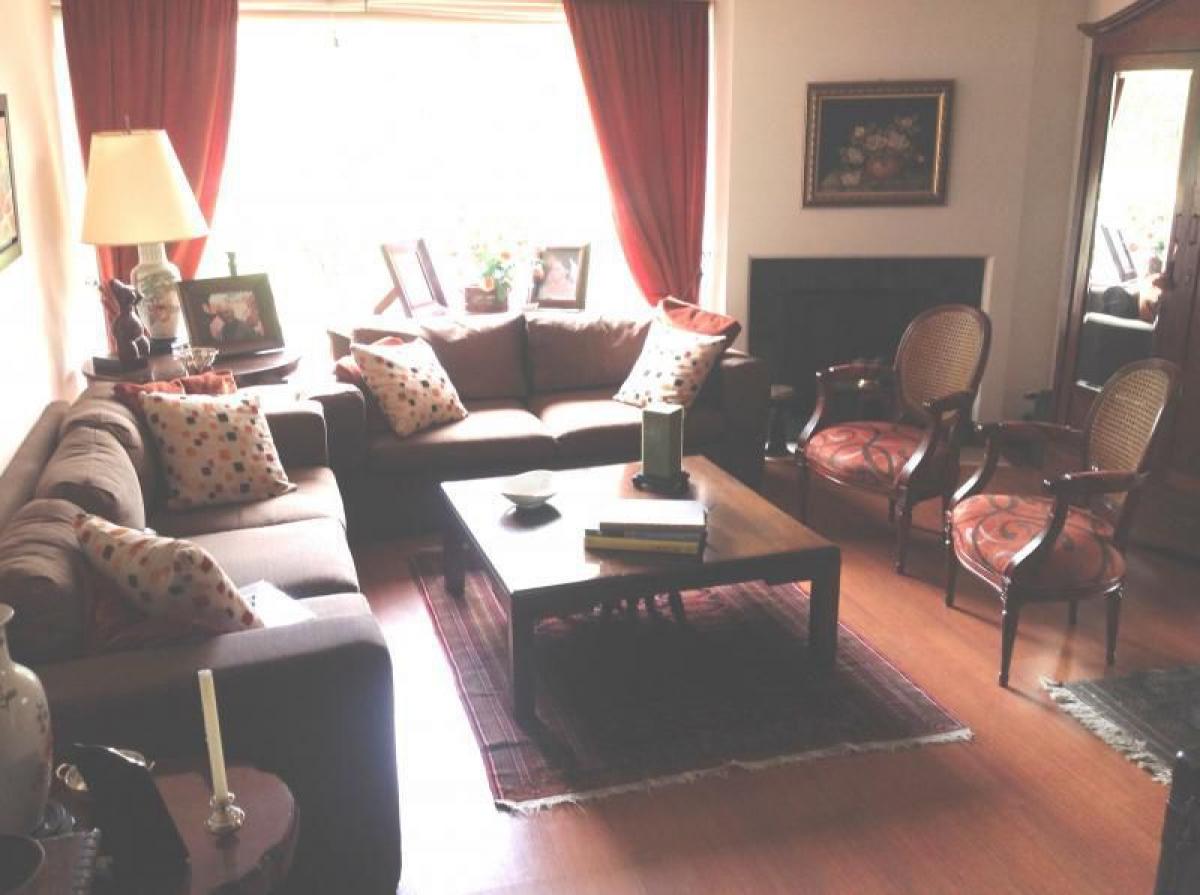 3 bedrooms House in Bogota, Colombia No. 10260