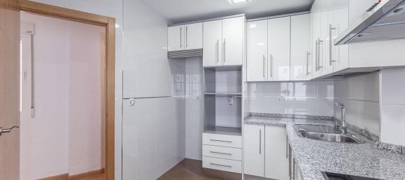 Apartamento de 3 dormitorios en Granada, Spain No. 148253 8