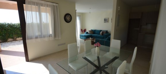 4 rooms Villa in Paphos, Cyprus No. 13242 10