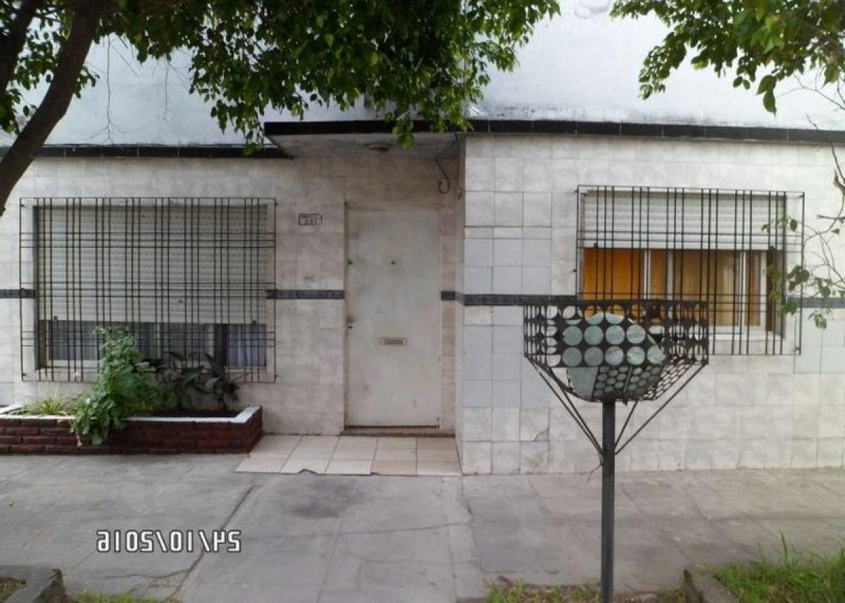 Дом с 3 спальнями в Bermudez, Аргентина № 93269