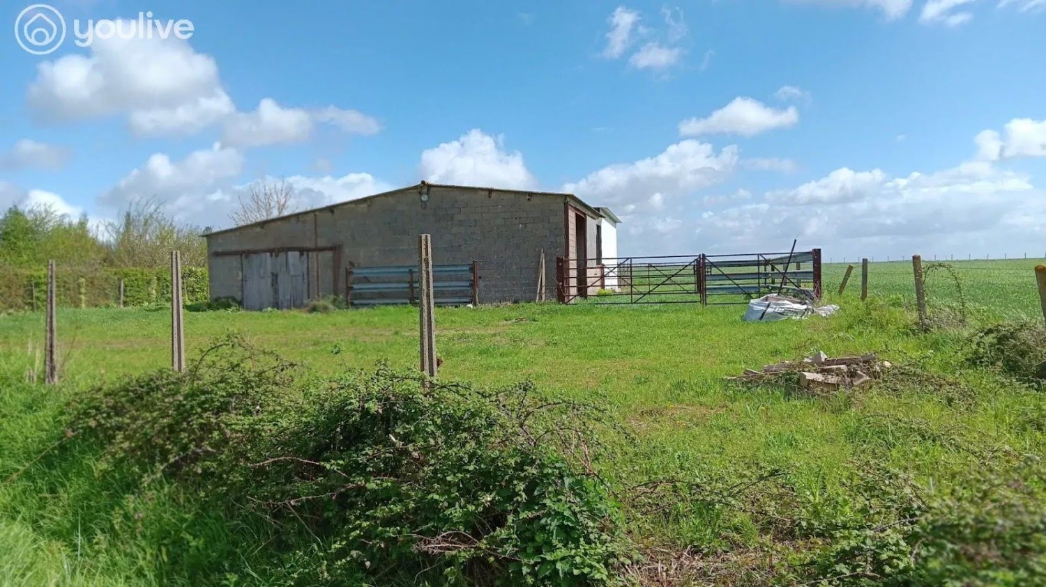 Terreno em Illiers-Combray, France 13593 m² N.º 56244