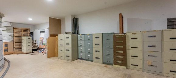 Propiedad comercial en L'Hospitalet de Llobregat, Spain 245 m² No. 191210 13